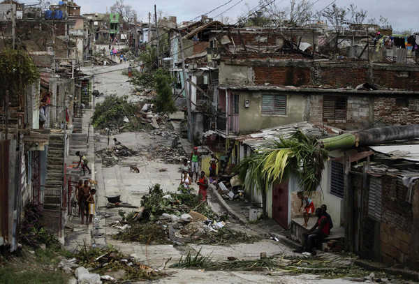 Hurricane Sandy crosses Caribbean Sea