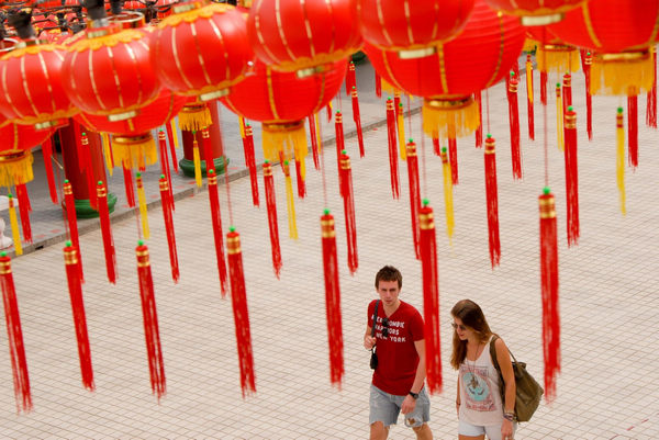 Red lanterns to greet Year of Snake in Malaysia