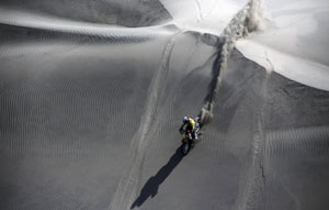 Slide: 4th stage of Dakar Rally 2013