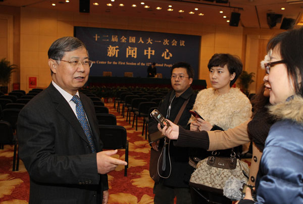 Press center for sessions launched in Beijing