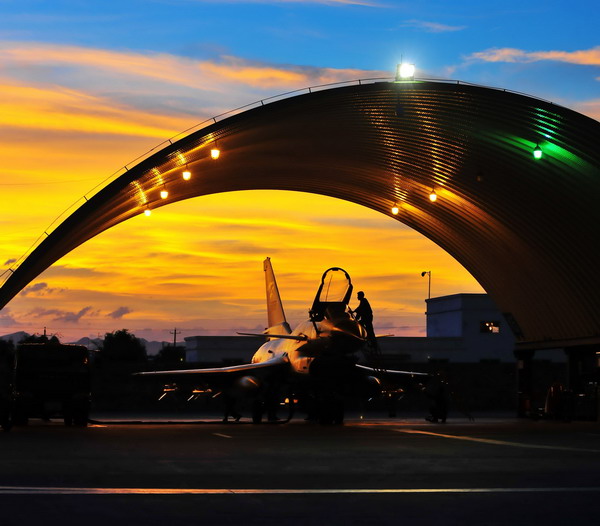 Air combat drill in SW China