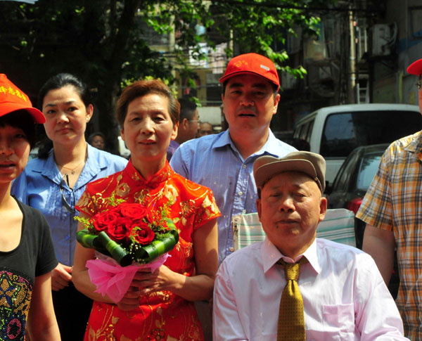 Couple say 'I do' after 35-year wait