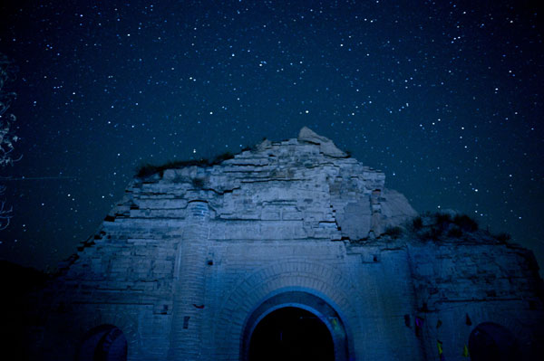 Meteor shower illuminates night sky