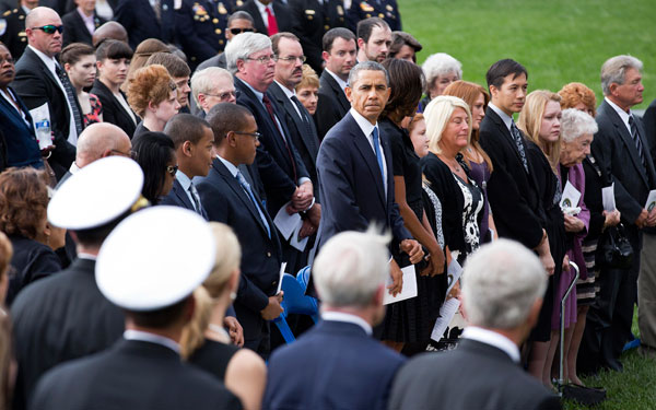 Obama attends Navy Yard shooting memorial