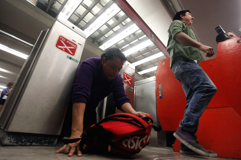 Mexicans protest against subway fare hike