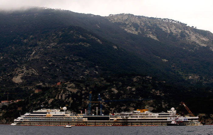 Shipwrecked Concordia to be removed in June