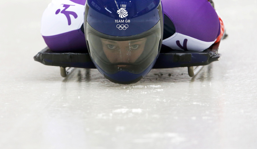 Helmets light up Sochi's skeleton tracks