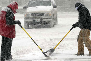 Storm bringing deadly ice and snow, slams US South