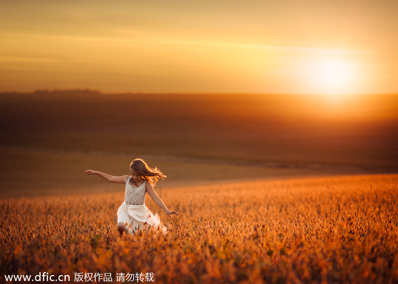 Adorable photos of children in US countryside