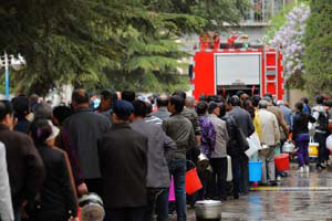 Lanzhou villagers forced to move due to pollution