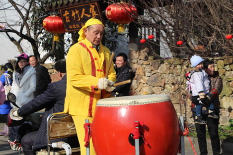 Spring Festival atmosphere spreads in Guzhu village