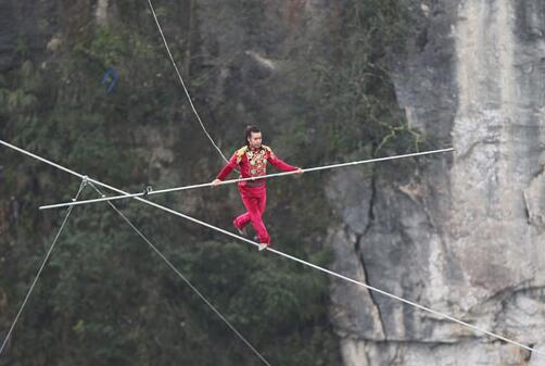 Swiss man wins Running Wireman challenge