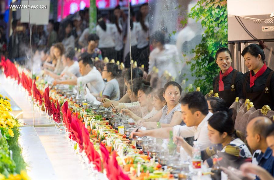 Hotpot festival: A spicy bite of Chongqing