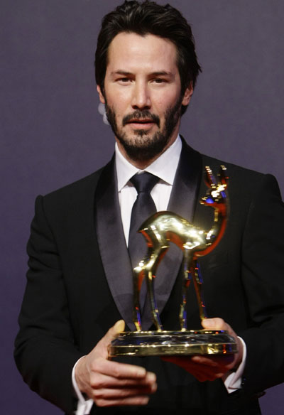 Keanu Reeves poses during the 60th Bambi media awards ceremony