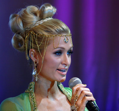 Paris Hilton takes reality TV show in Dubai