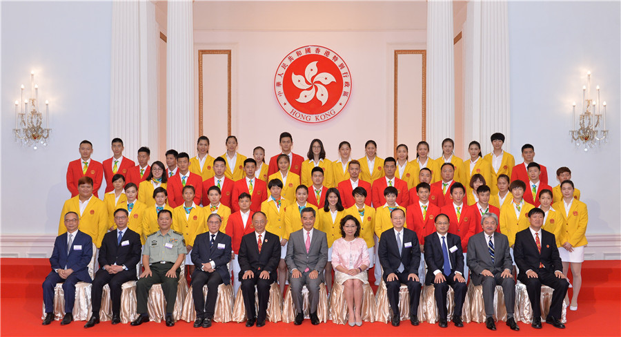 Mainland Olympians receive red carpet welcome in HK