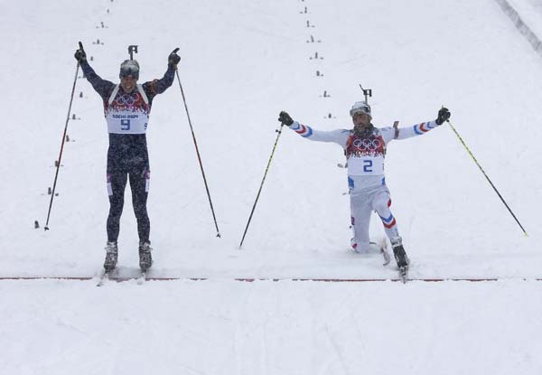 Svendsen wins gold in biathlon 15K mass start