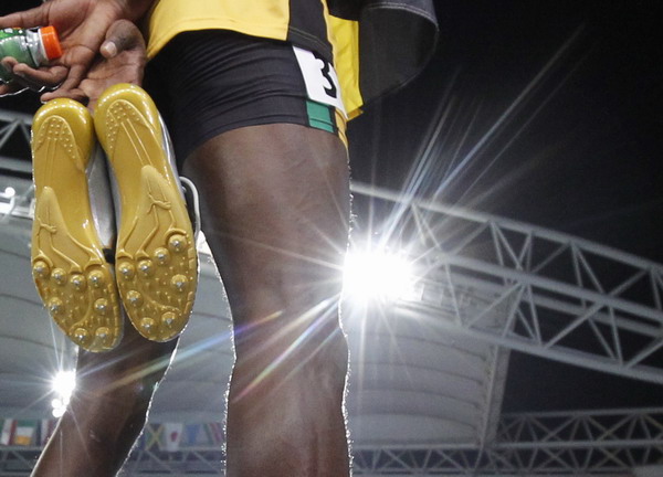 Bolt makes amends with lightning 200