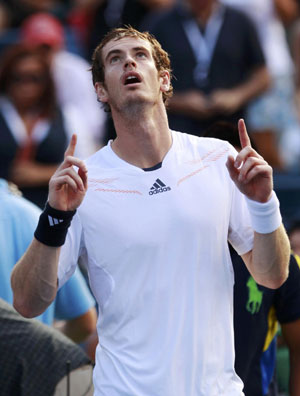 Murray, Stosur, Sharapova cruise at US Open