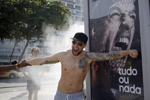 Fans bare their teeth in support of Suarez