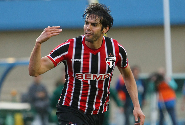 Kaka's Sao Paulo return hit by injury