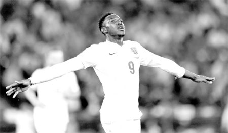 Welbeck powers England win