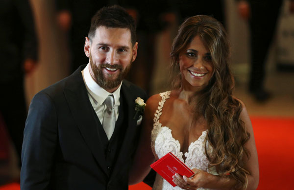 Messi marries childhood sweetheart in Argentina hometown