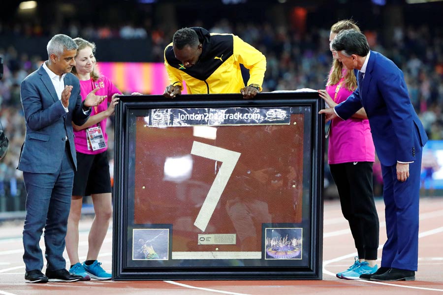 Breakdown and heartbreak as Bolt bows out