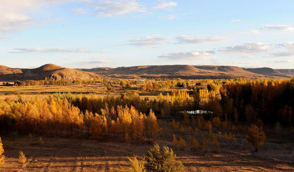 Autumn scenery of Xar Moron River in N China