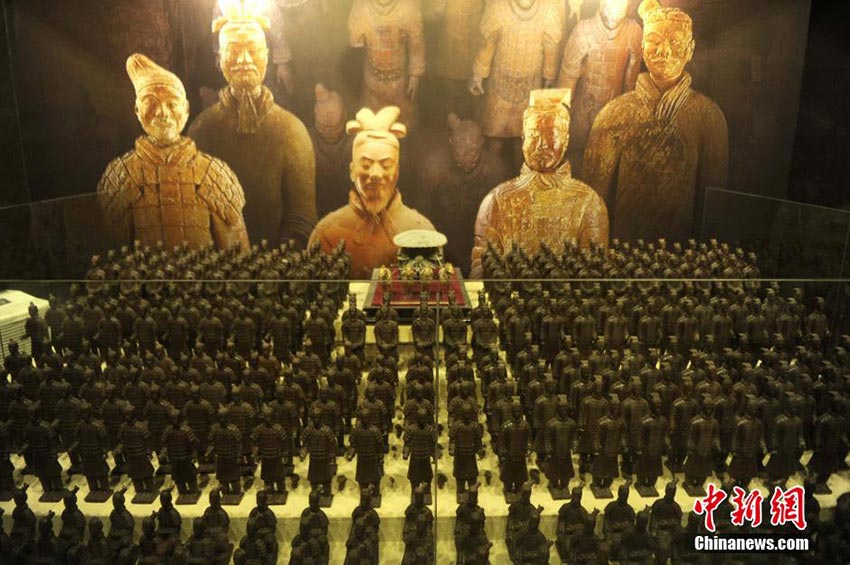 Chocolate 'Terracotta Warriors' appear in Chongqing