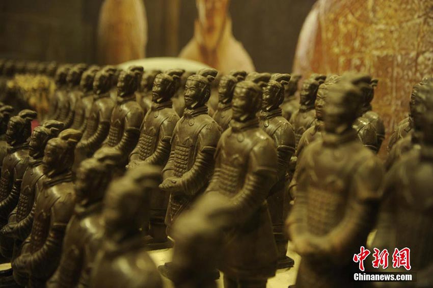 Chocolate 'Terracotta Warriors' appear in Chongqing