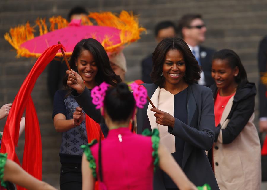 Michelle Obama visits City Wall in Xi'an