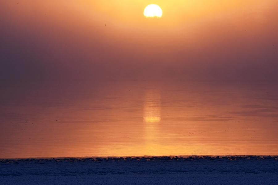 Ice scenery on Heilongjiang River seen in NE China