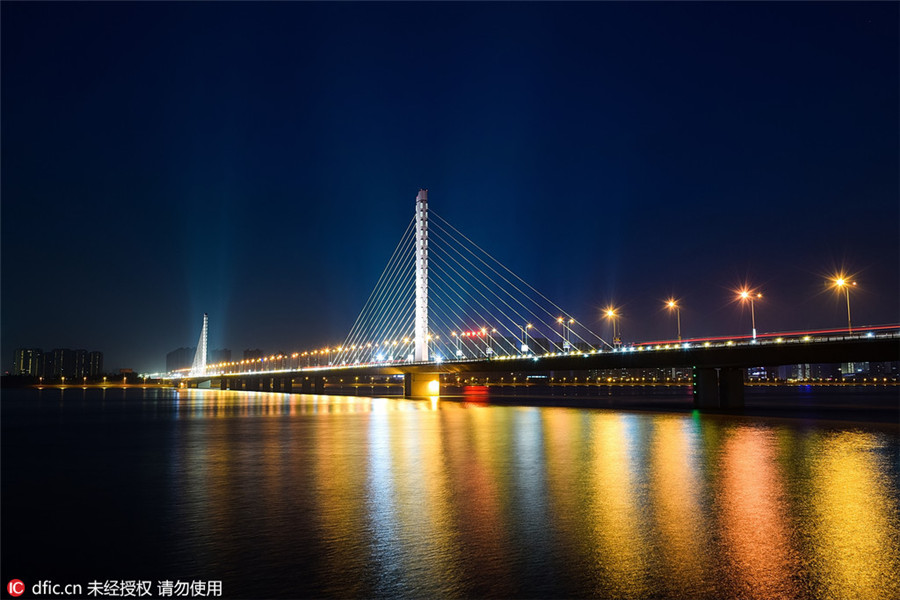 Hangzhou city: China's Manhattan