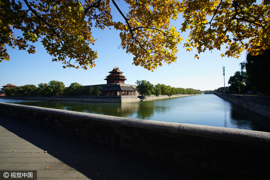 A gloriously clear day at the Palace Museum