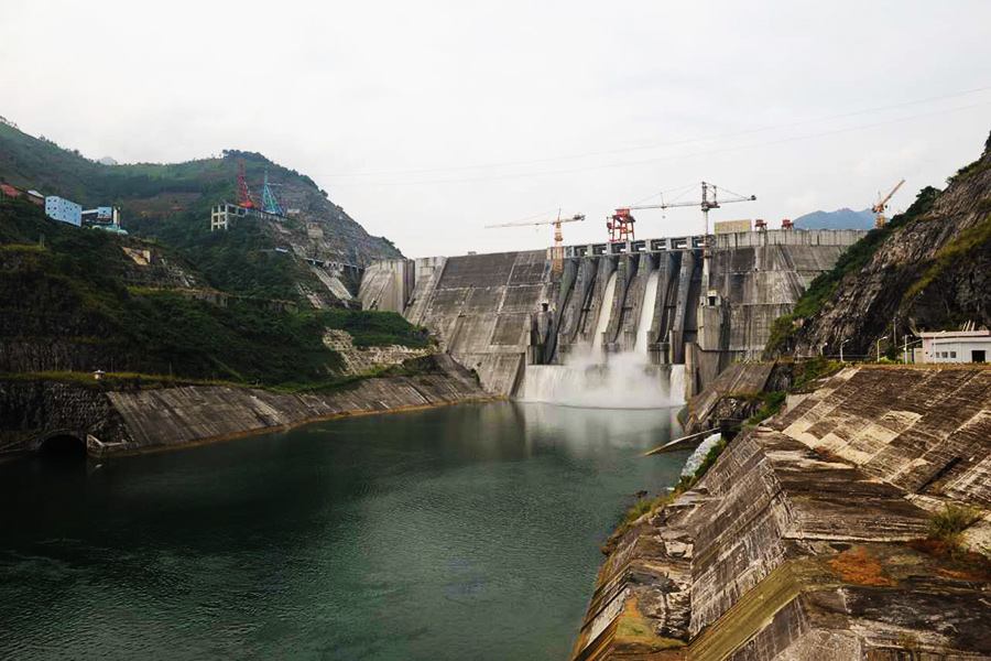 Scenery of Longtan hydropower station in South China's Guangxi