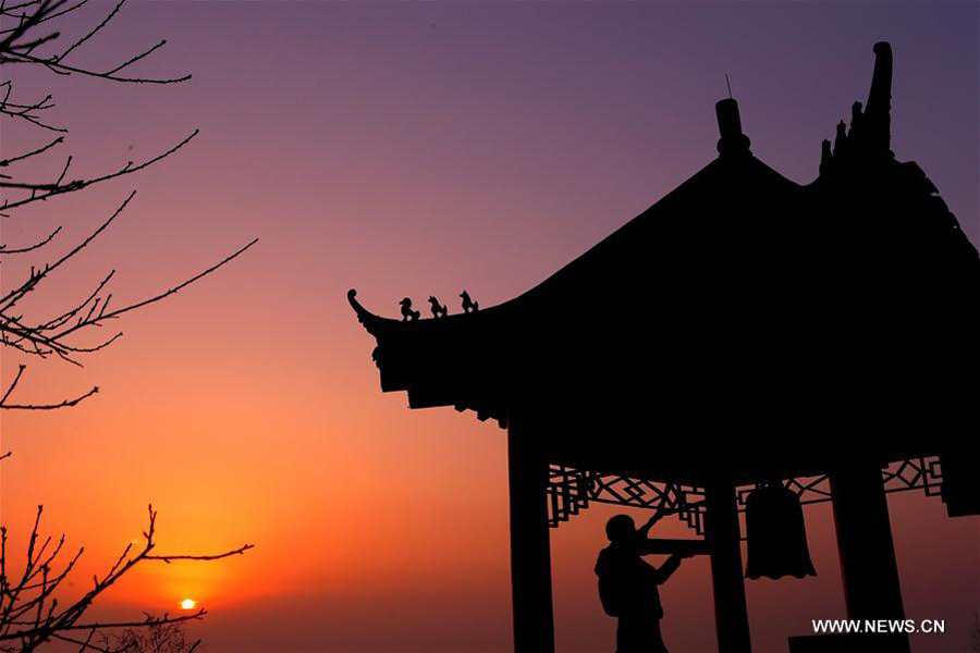 First day of 2017: Sunrise scenery seen across China