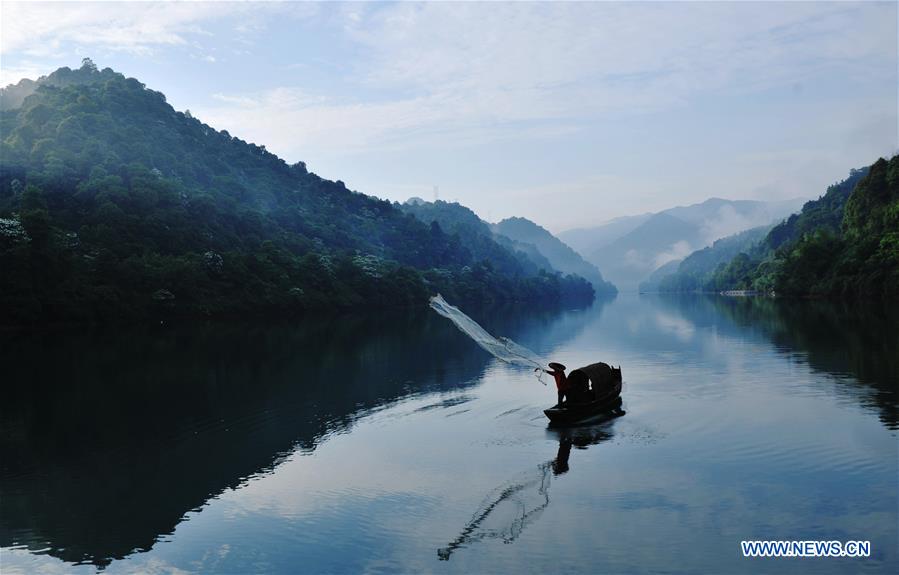 In pics: Dongjiang Lake in C China's Hunan