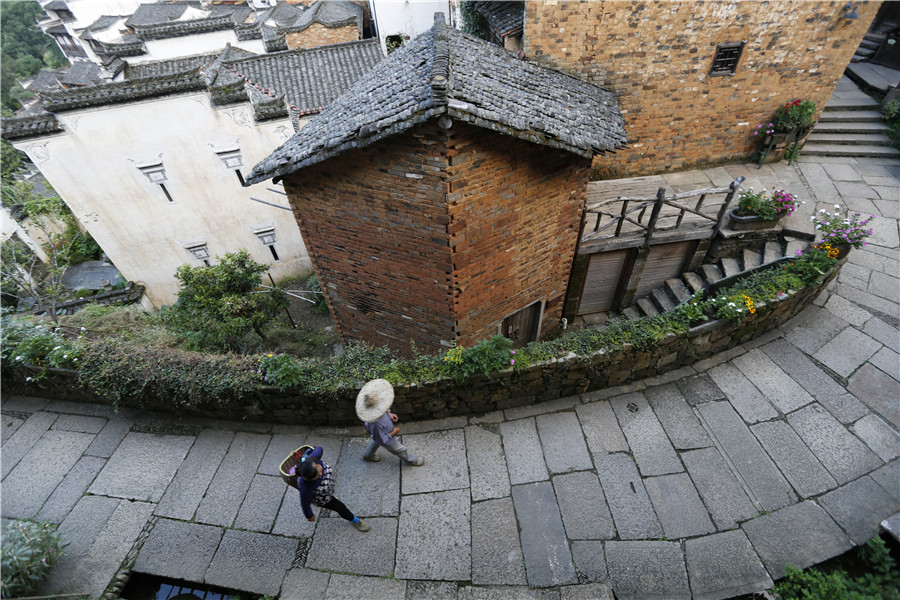 Legends of fall in mountains of Wuyuan town