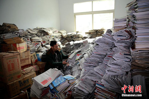 5,000 students blind date together