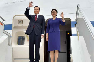 Premier Li’s wife gets her own role in Nigeria