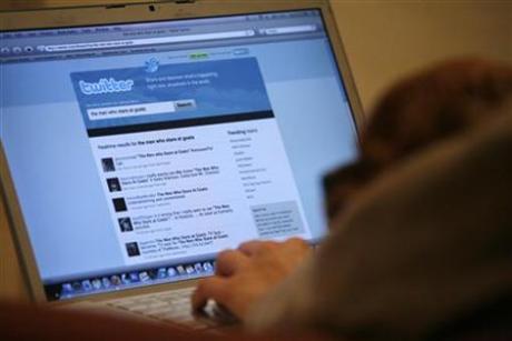 Facebook, Twitter top list of weird stories in 2009