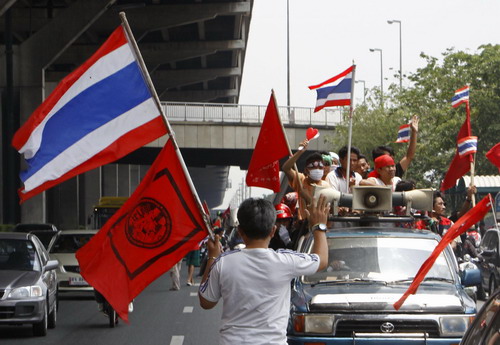 One Thai soldier dies, 16 people injured in clashes