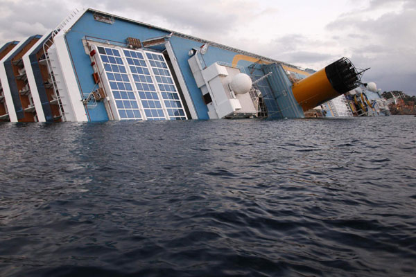 2 more bodies found on Italian capsized ship