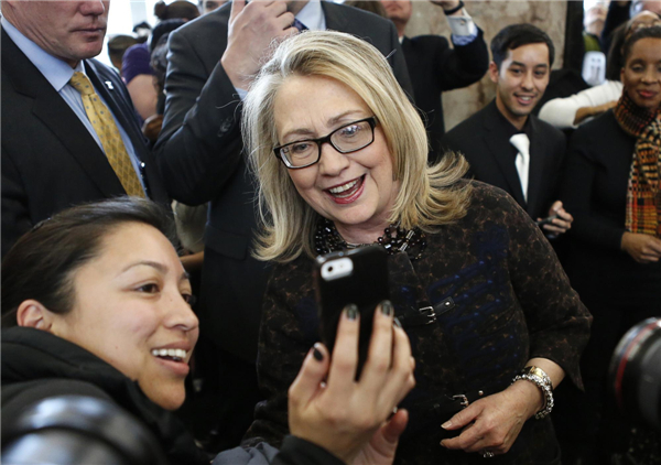 Hillary Clinton bids farewell to State Department