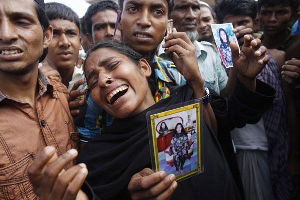 Bangladesh building collapse death toll hits 435