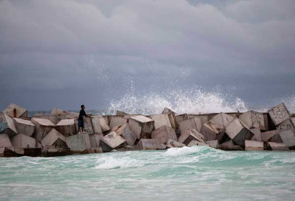 Tropical Storm Karen aims for US Gulf Coast