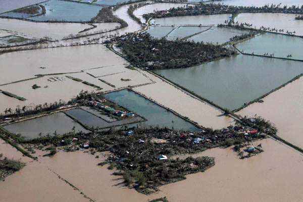 Typhoon kills at least 1,200 in Philippines, says Red Cross