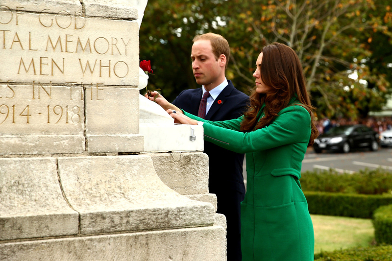 Prince William, Kate visit war memorial in NZ