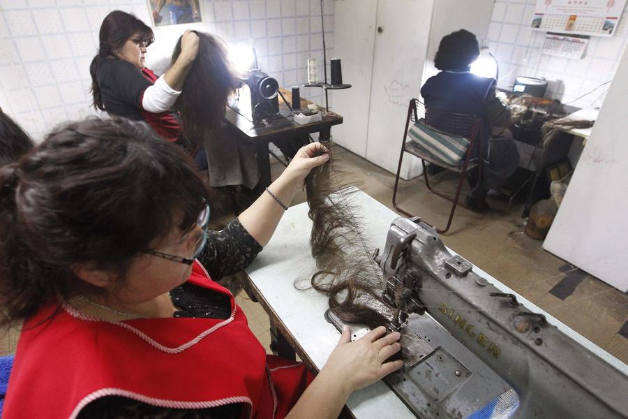 Wigs help cancer patients regain confidence